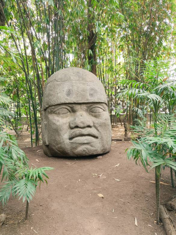 Statue im Anthropologiemuseum in Mexiko Stadt