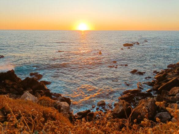 Meer und untergehende Sonne am Mirador de las Tortugas