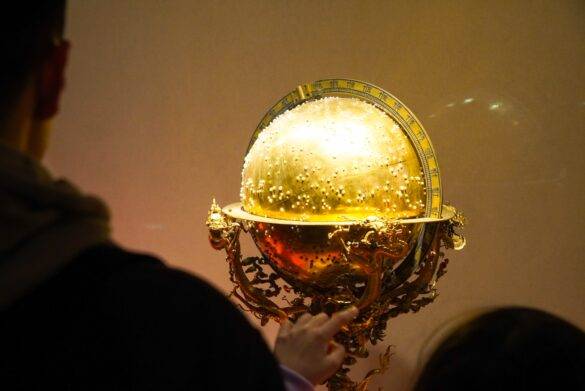Goldener Globus in der verbotenen Stadt